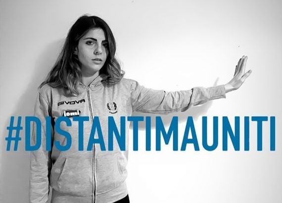 #distantimauniti, il messaggio di Ilaria Dalla Costa